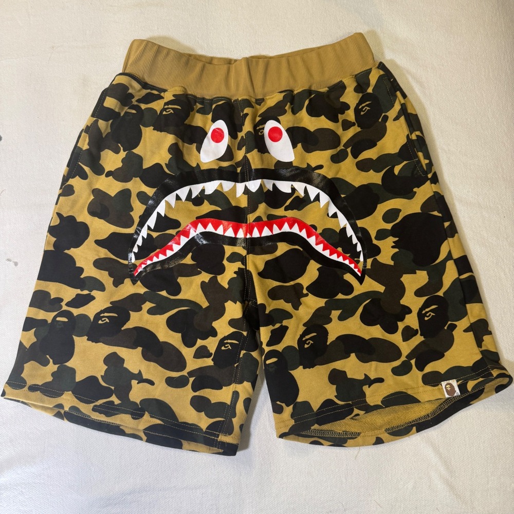 A Bathing Ape BAPE Shark Camo Sweat Shorts Yellow Green XL Camouflage Streetwear